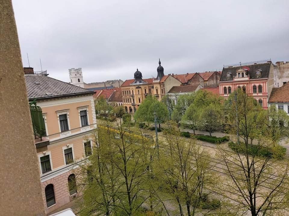 Alfoeldi Palace Apartman Debrecen Exterior photo